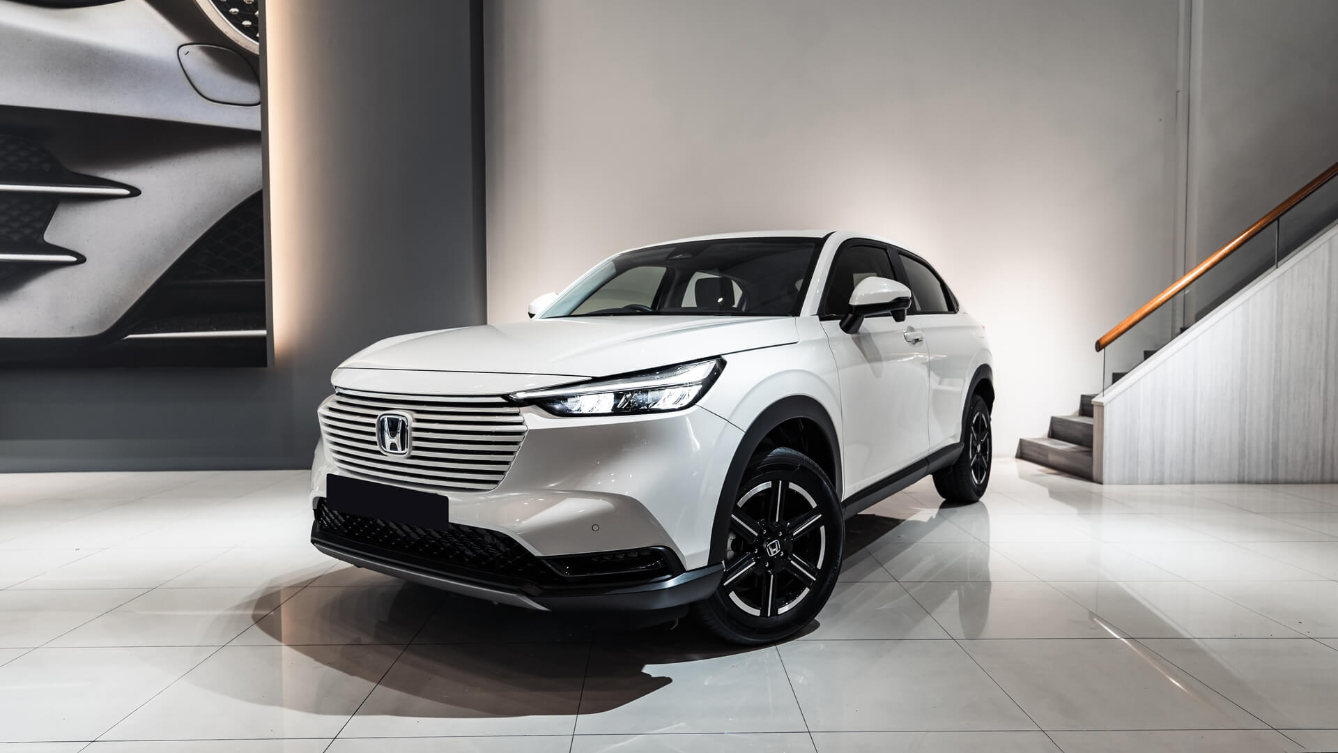 Island Drive Inc. | 2021 Honda Vezel Hybrid Fully Loaded
