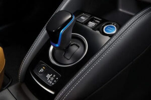 nissan-kicks-e-power-gear-shifter-557009.e3183af97e64c18bb6cb85f61ceaae54